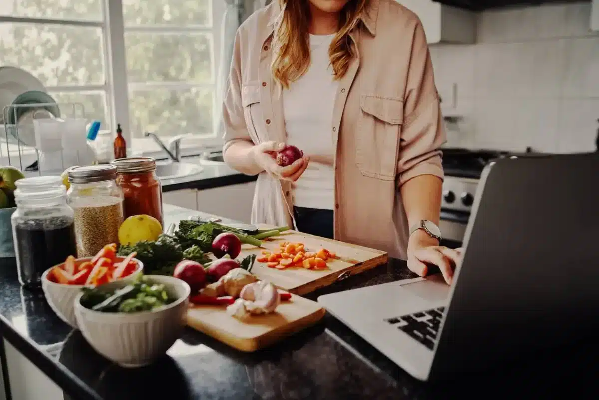 Explorez de nouvelles saveurs avec les cours en ligne de grands chefs