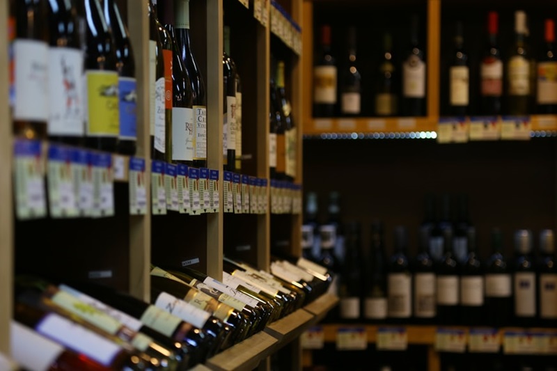 Les meilleures offres pour enrichir votre cave à vin en 2024